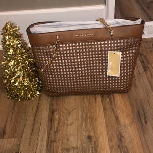 Kinsley large tote